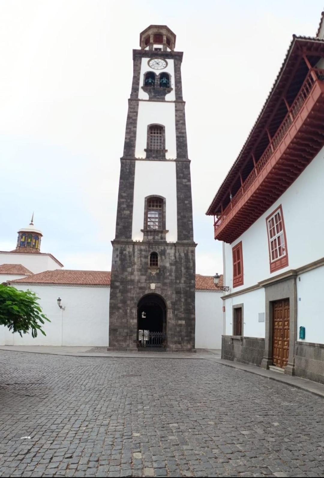 Center Santa Cruz, Alojamiento Centrico Con Gran Terraza, Cocina , Salon Y Banos, Todo Privado Kültér fotó